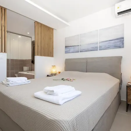 Villa Seafront Eirini *