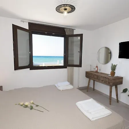 Villa Seafront Eirini